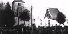 Die Kirche nach der Zerstörung am 4. April 1945